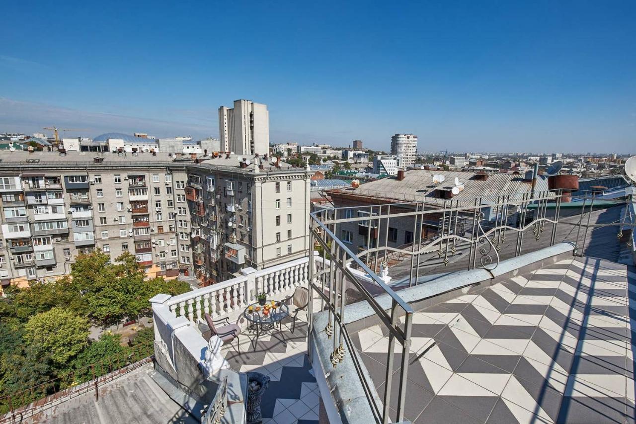 Уникальный Двухуровневый Пентхаус С Террасой Jarkov Exterior foto